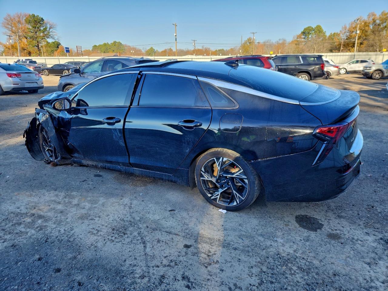 2025 KIA K5 photo 3