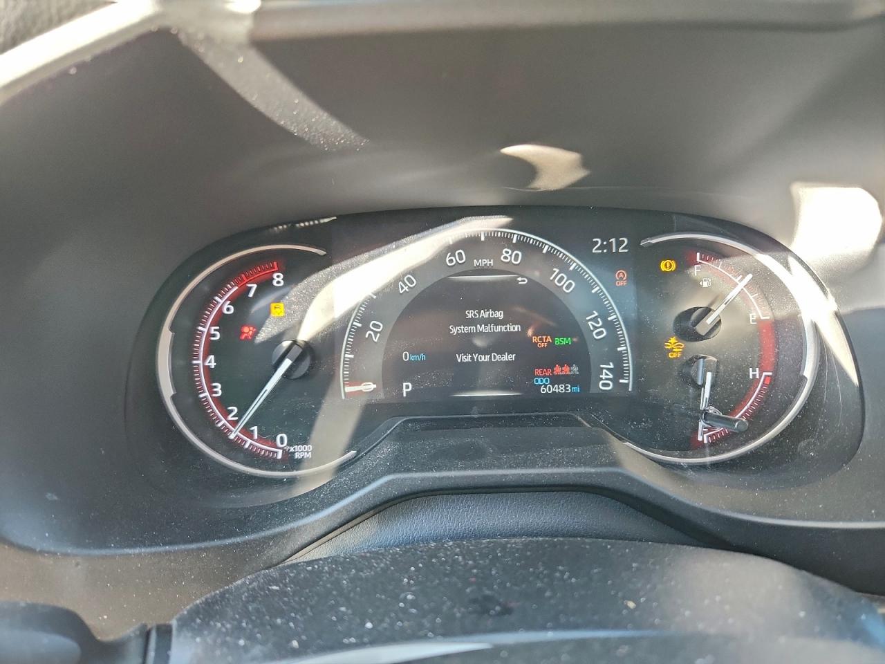 2024 TOYOTA RAV4 XLE photo 9