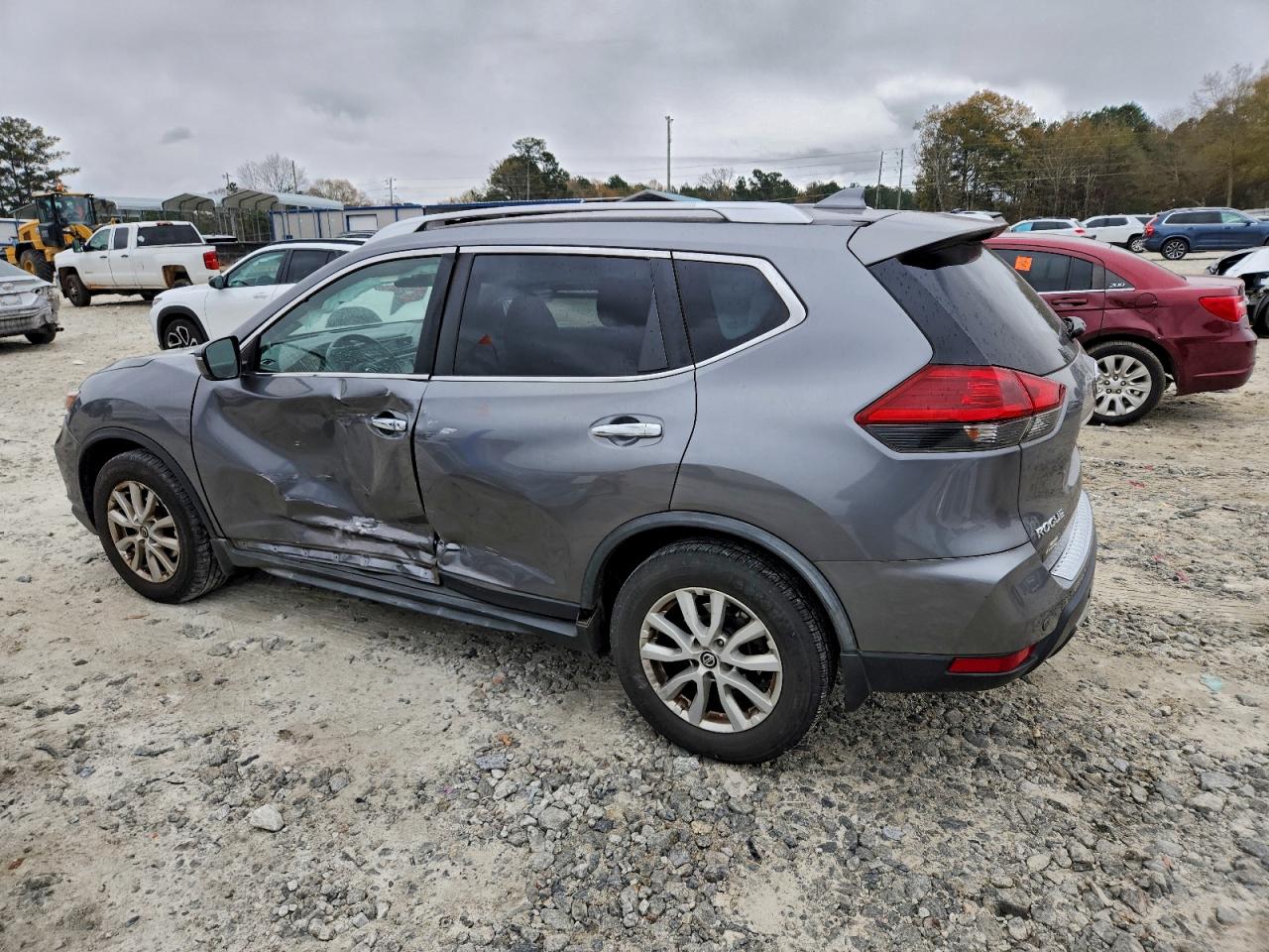 2019 NISSAN ROGUE S photo 2