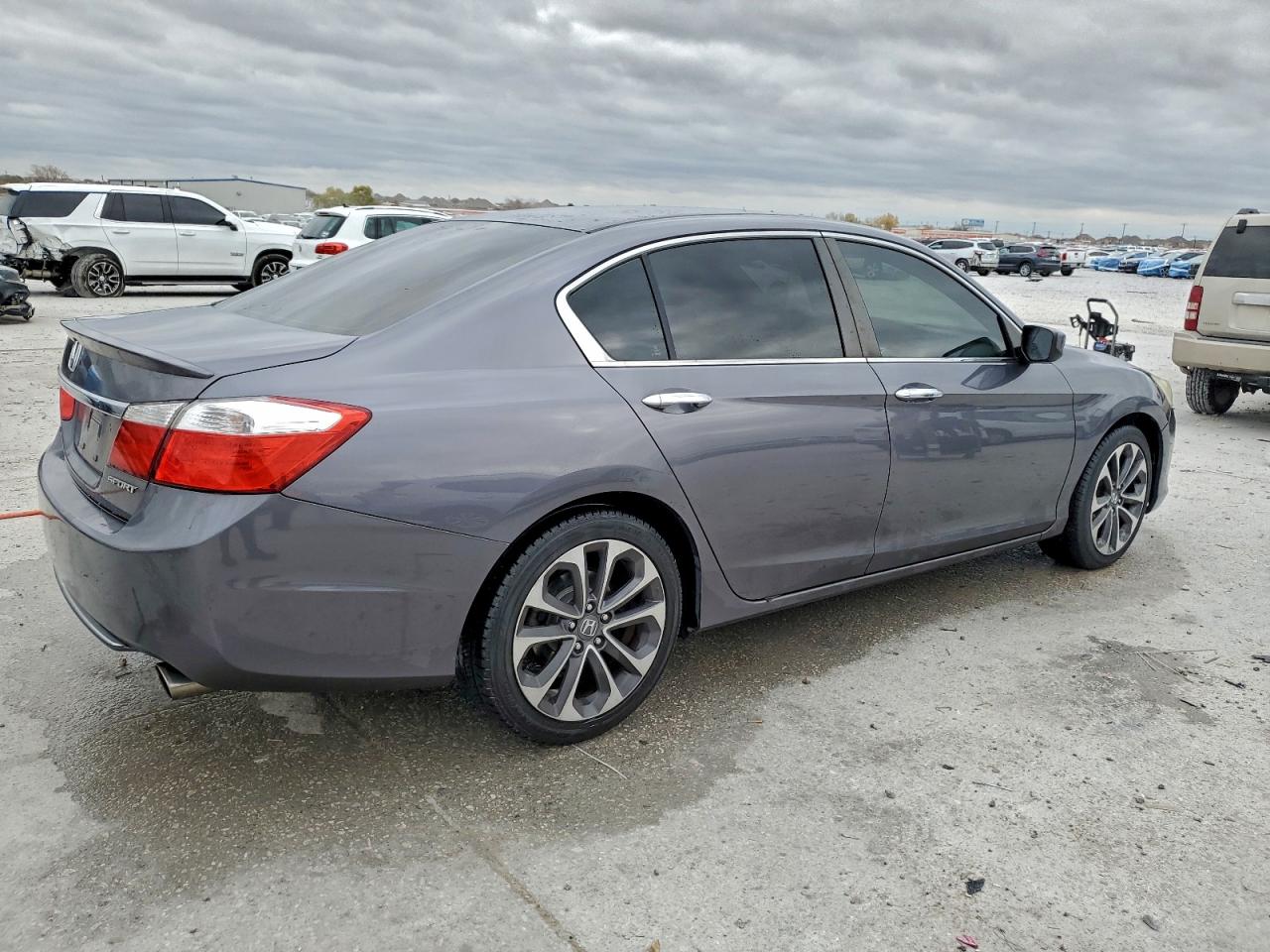 2015 HONDA ACCORD SPORT photo 3