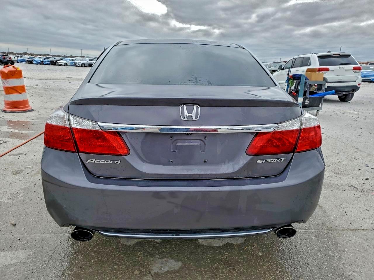 2015 HONDA ACCORD SPORT photo 6