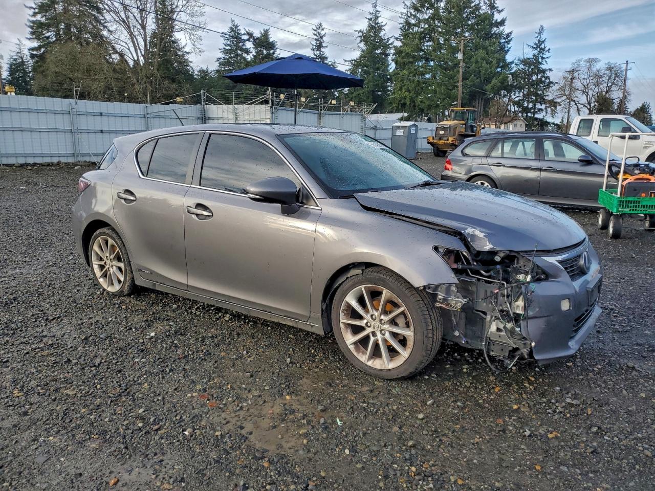 2013 LEXUS CT 200 photo 4