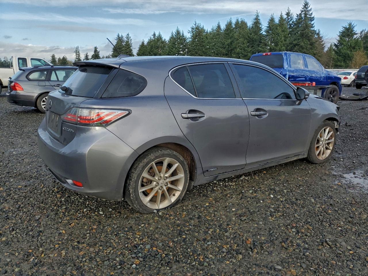 2013 LEXUS CT 200 photo 3