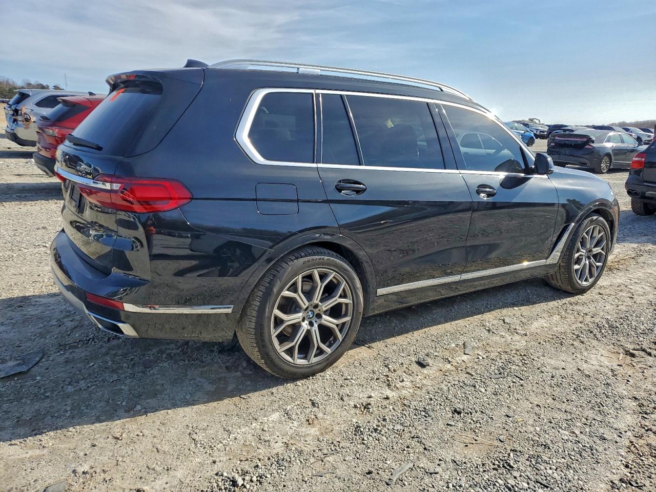 2019 BMW X7 XDRIVE40I photo 3