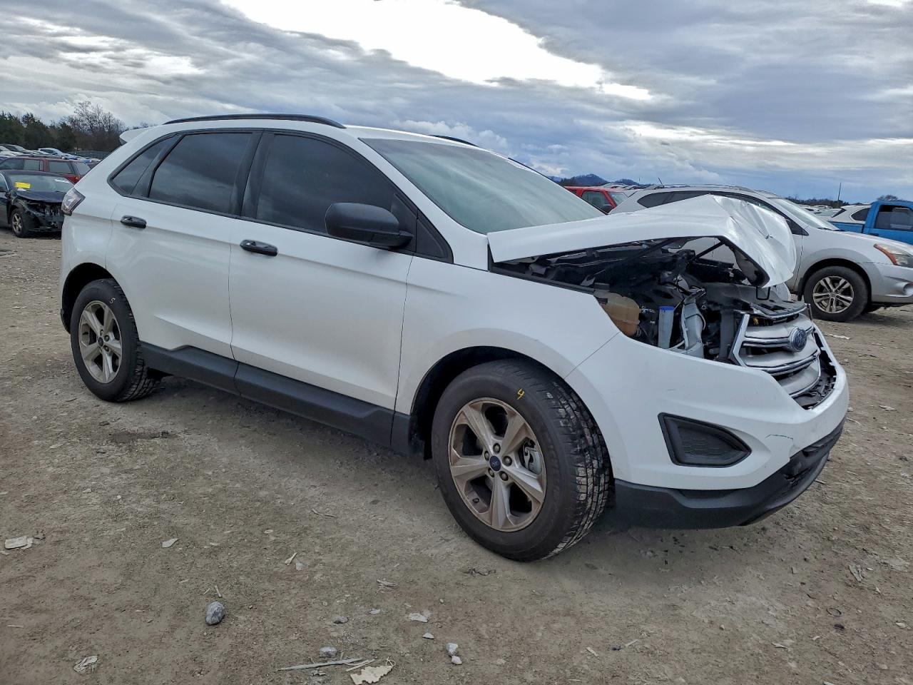 2016 FORD EDGE SE photo 4