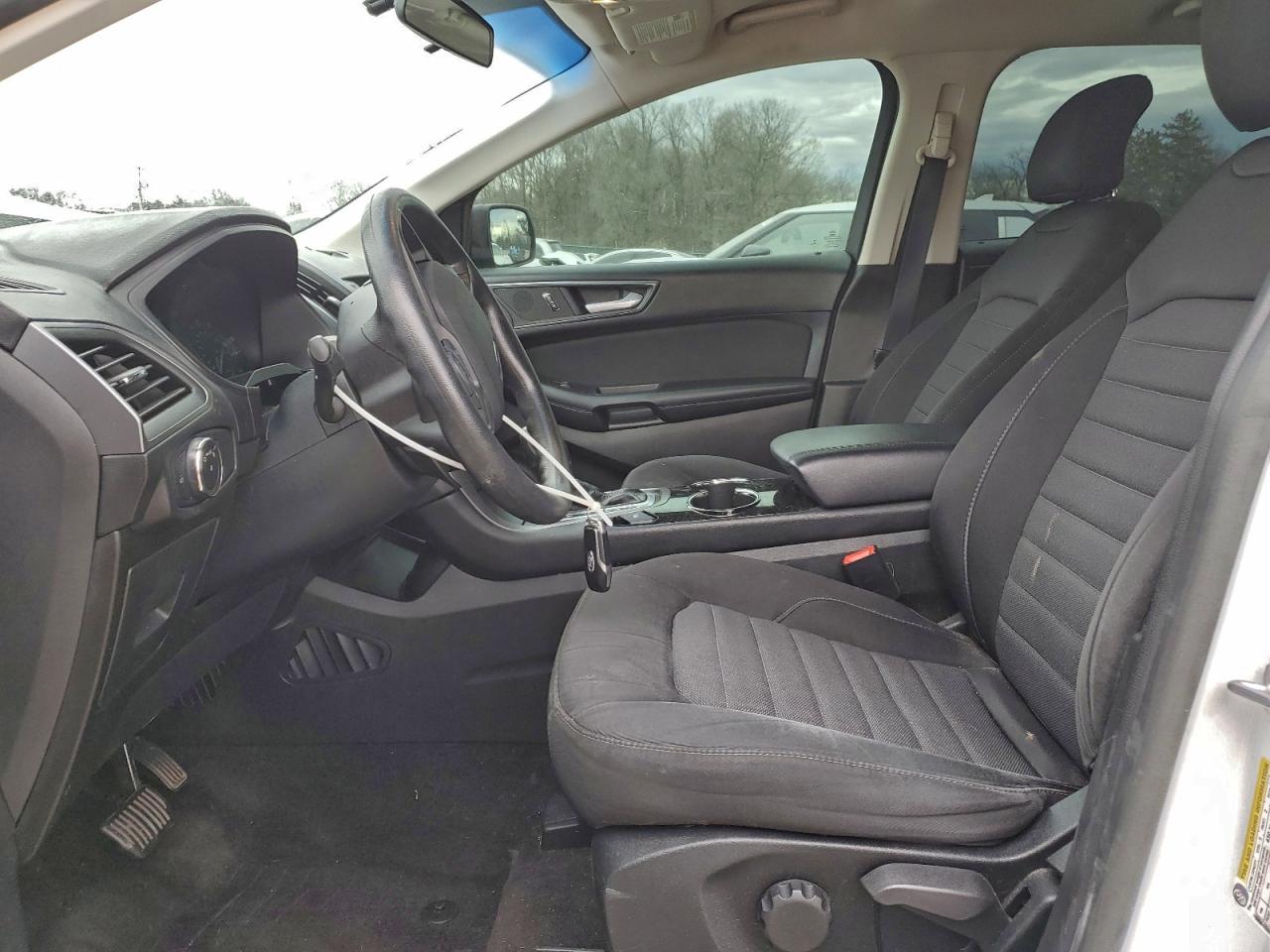 2016 FORD EDGE SE photo 7