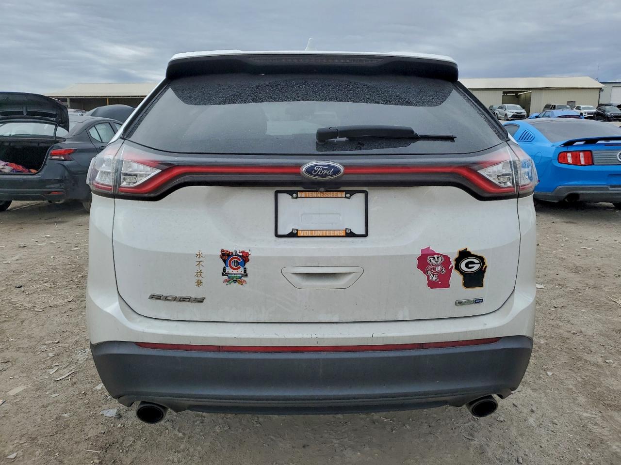 2016 FORD EDGE SE photo 6