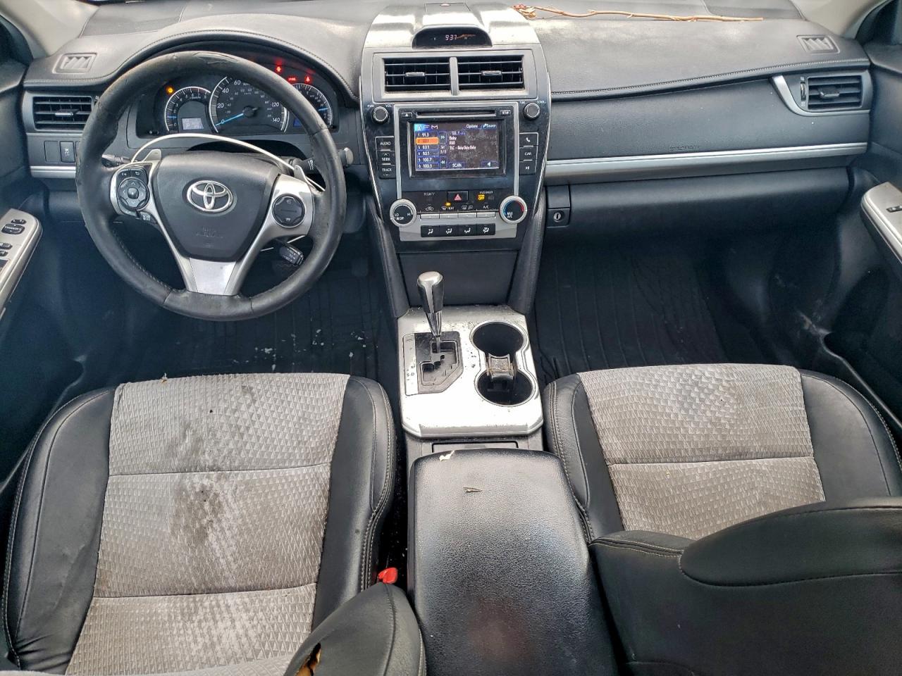 2012 TOYOTA CAMRY BASE photo 8