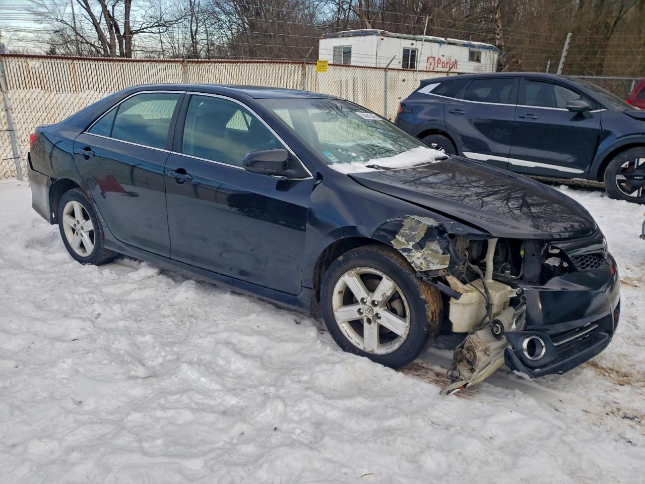 2012 TOYOTA CAMRY BASE photo 4