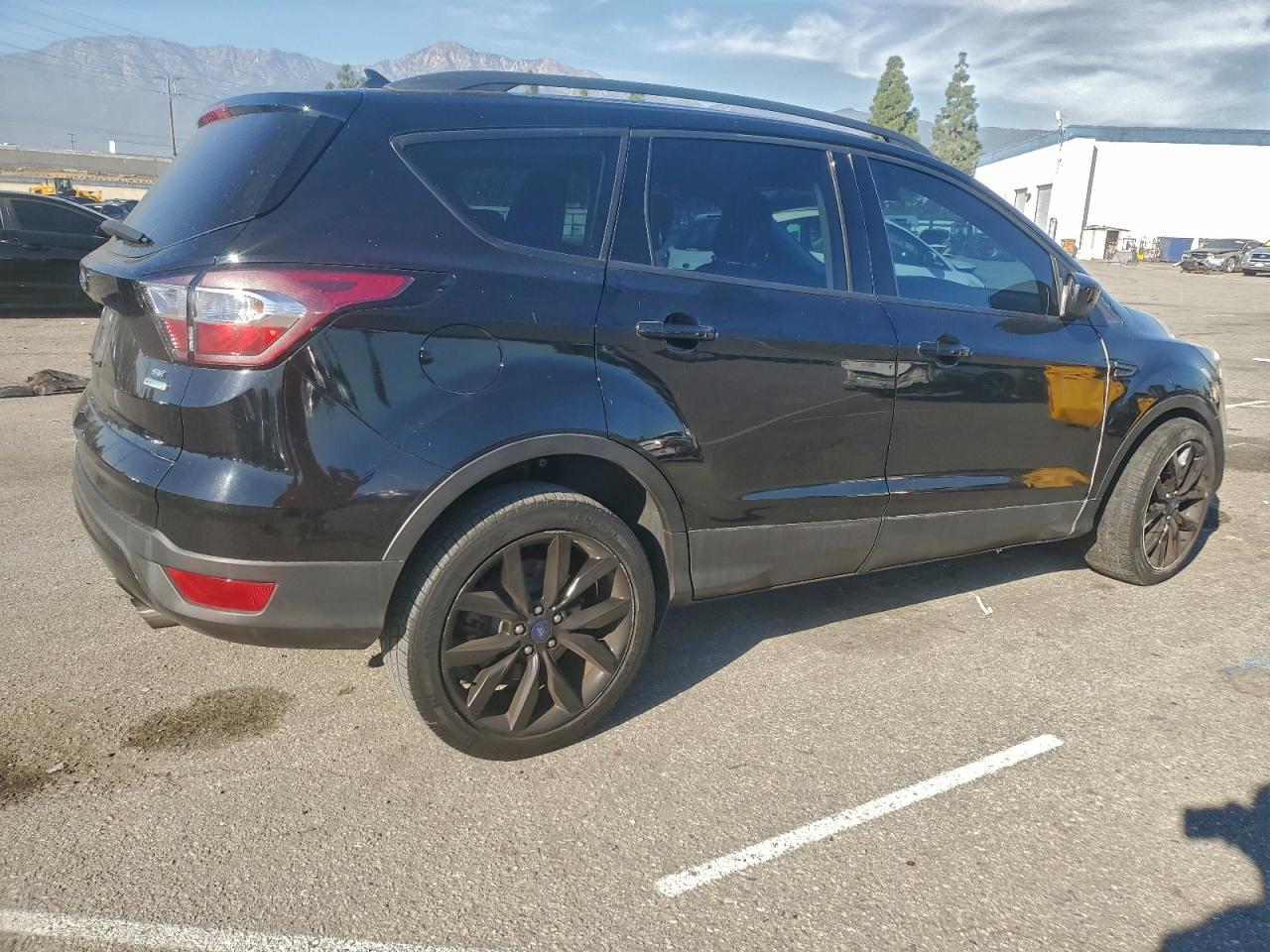 2018 FORD ESCAPE SE photo 5
