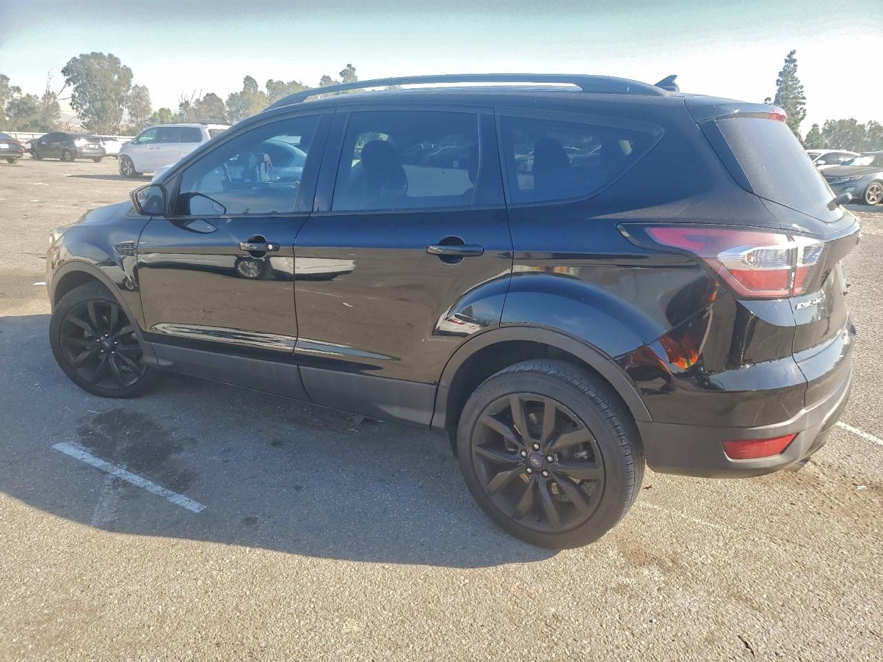 2018 FORD ESCAPE SE photo 3