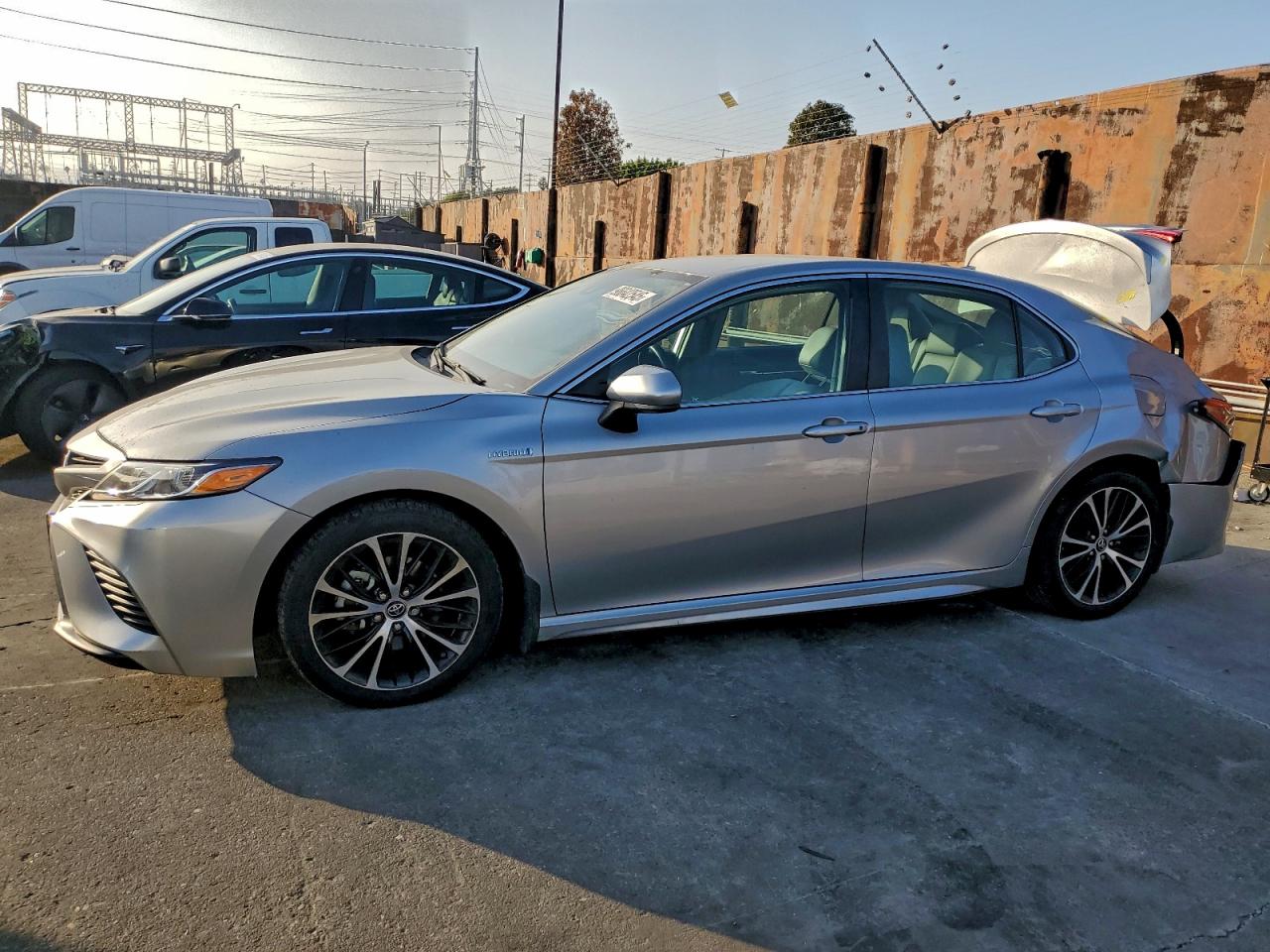 2019 TOYOTA CAMRY