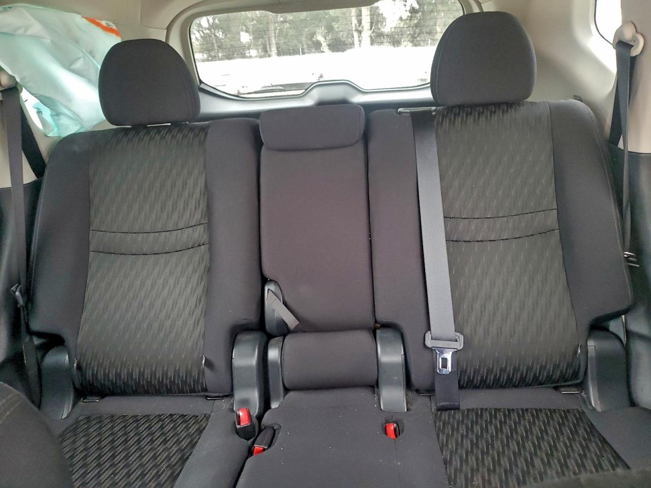 2019 NISSAN ROGUE S photo 10