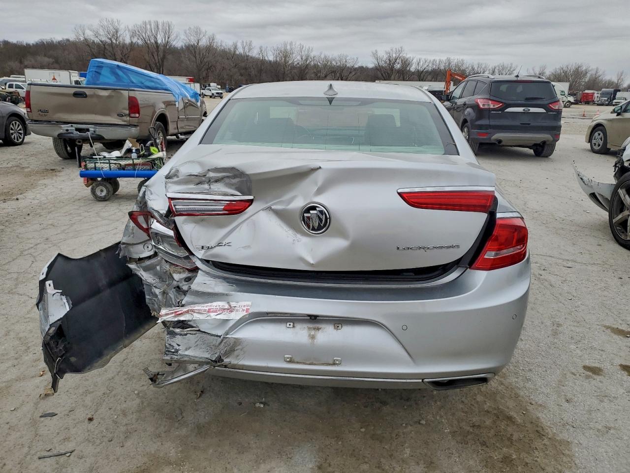 2018 BUICK LACROSSE PREMIUM photo 6