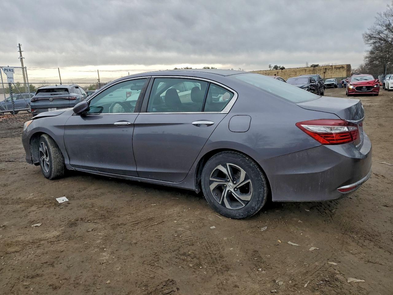 2016 HONDA ACCORD LX photo 2