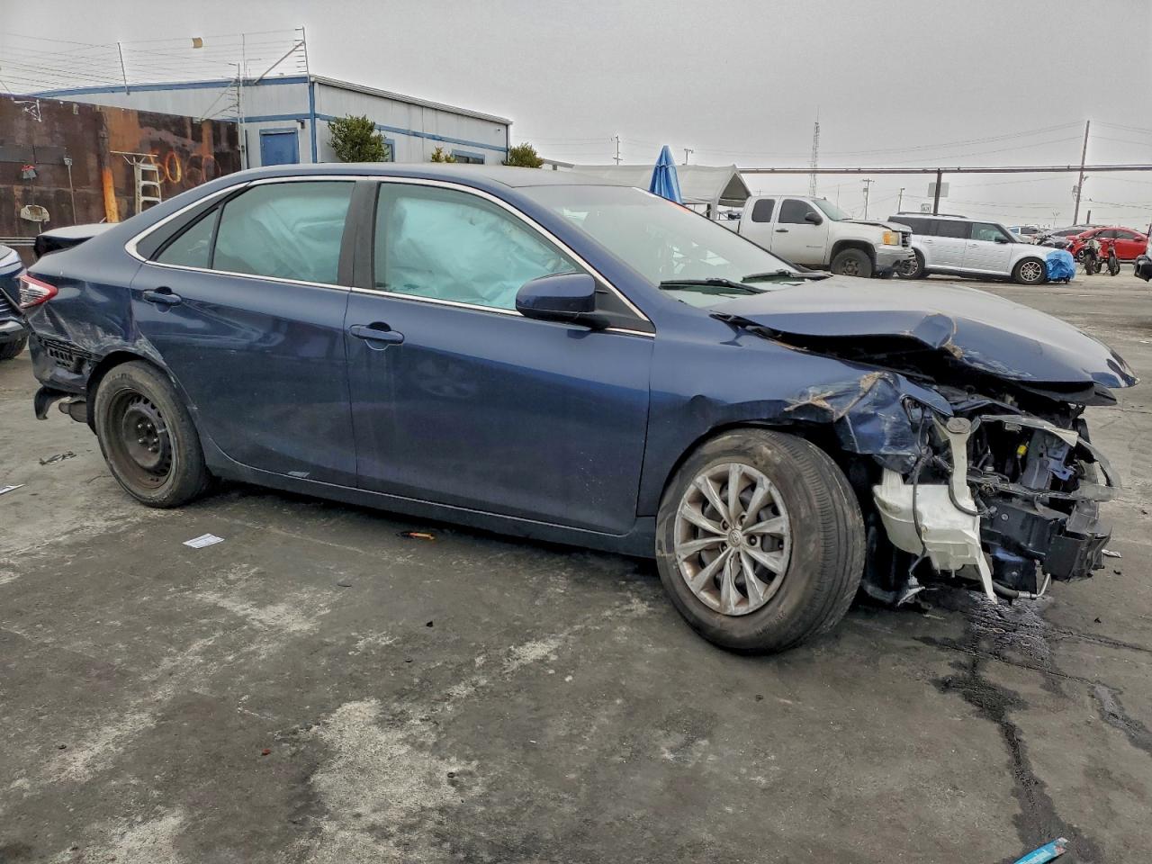 2017 TOYOTA CAMRY LE photo 10