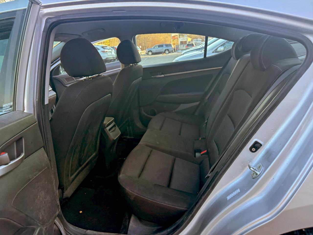 2018 HYUNDAI ELANTRA SEL photo 6
