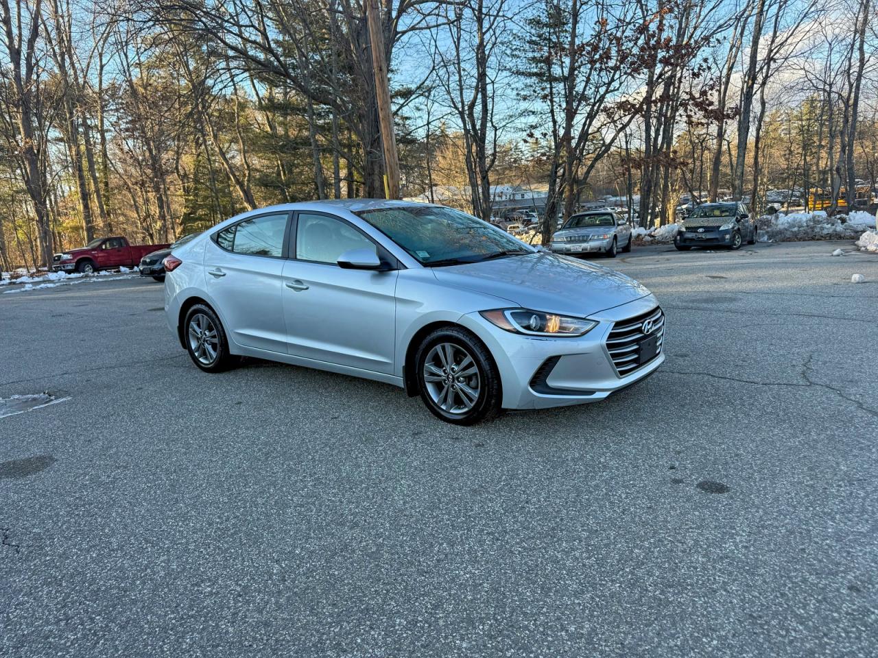 2018 HYUNDAI ELANTRA