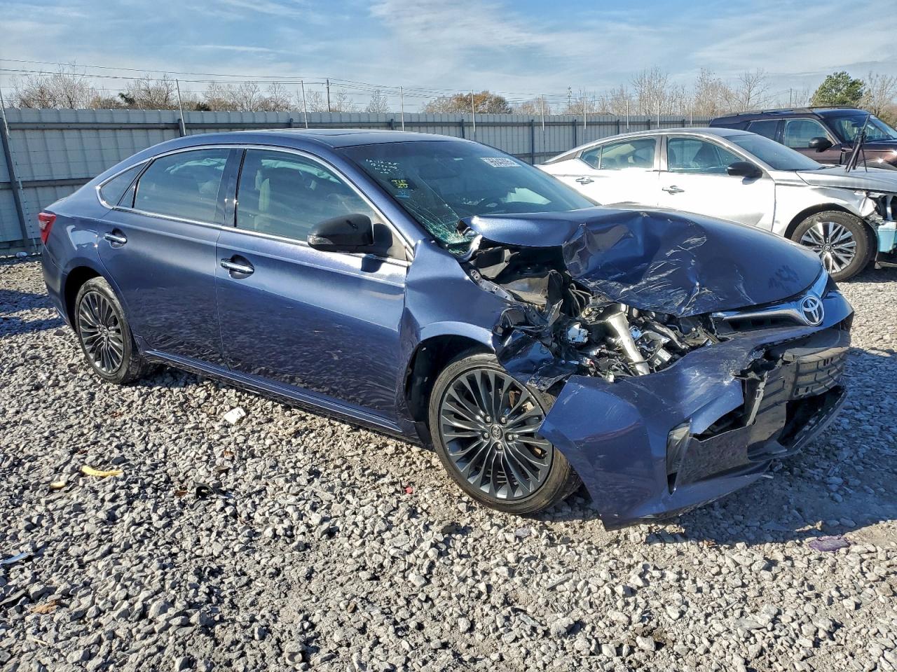 2016 TOYOTA AVALON XLE photo 4
