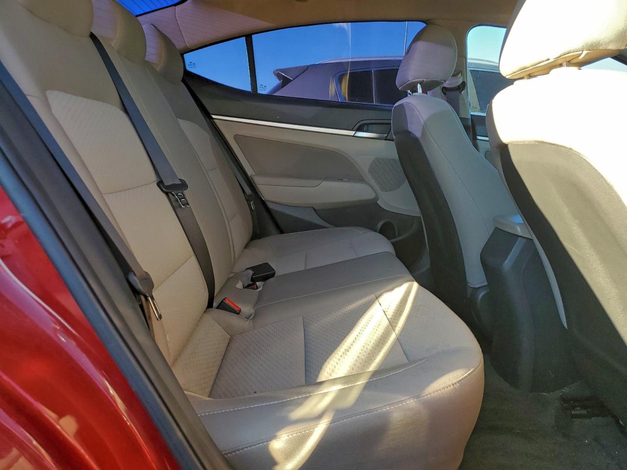 2020 HYUNDAI ELANTRA SEL photo 10