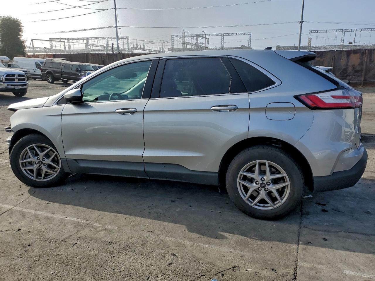 2024 FORD EDGE SEL photo 2