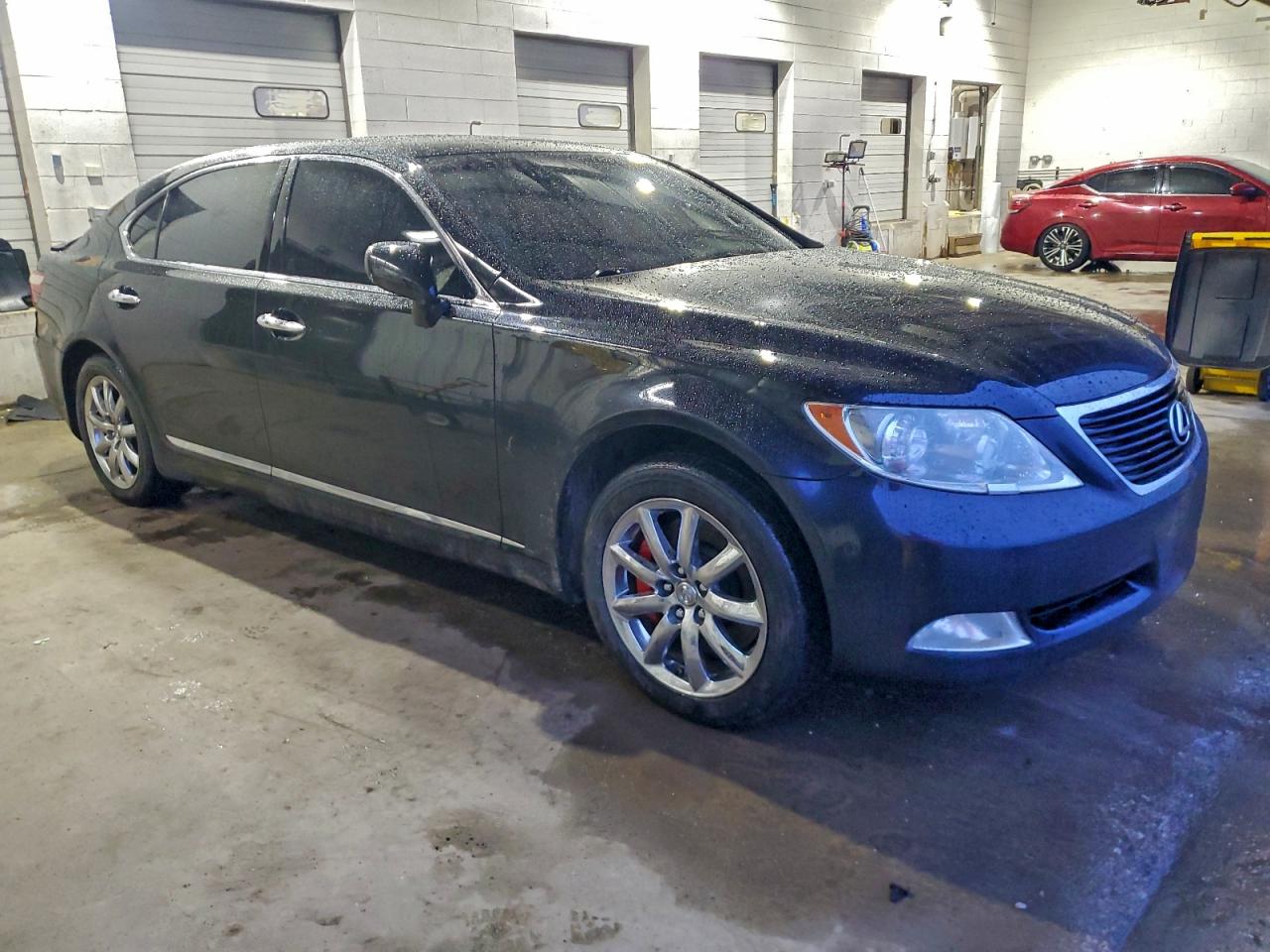 2009 LEXUS LS photo 4