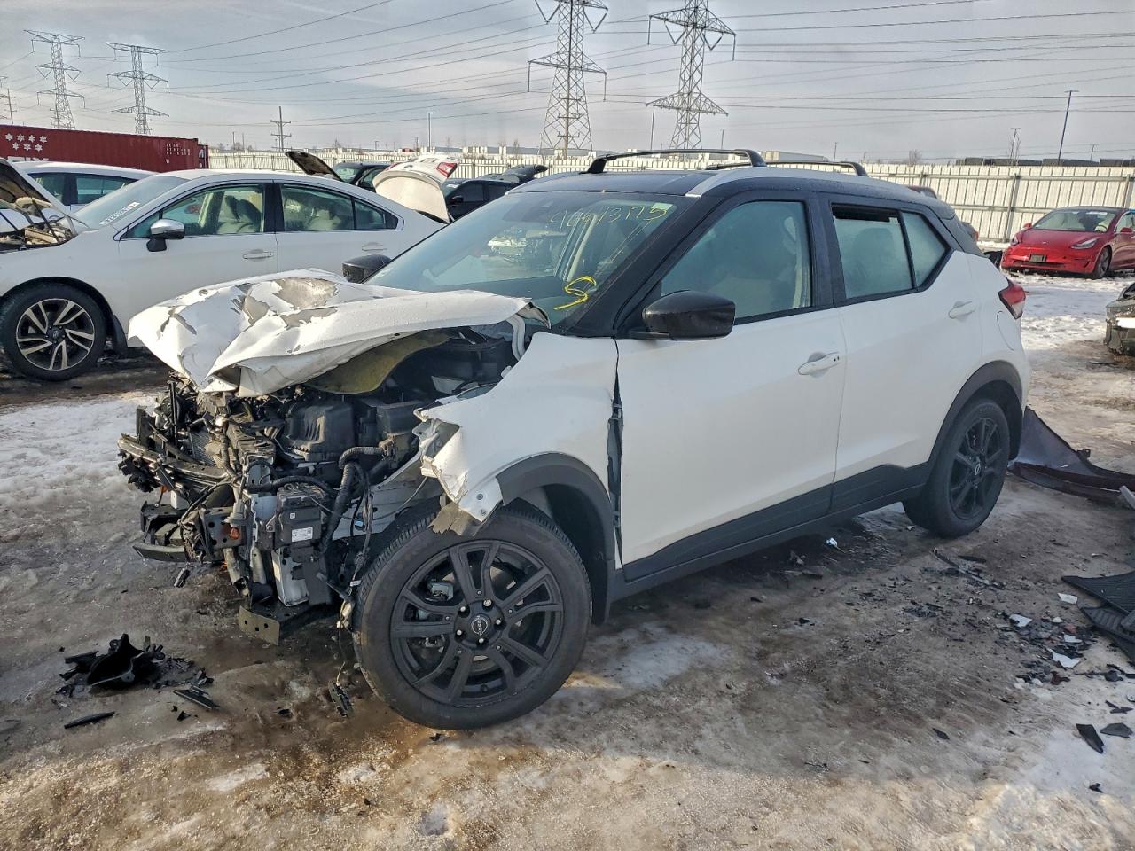 2023 NISSAN KICKS