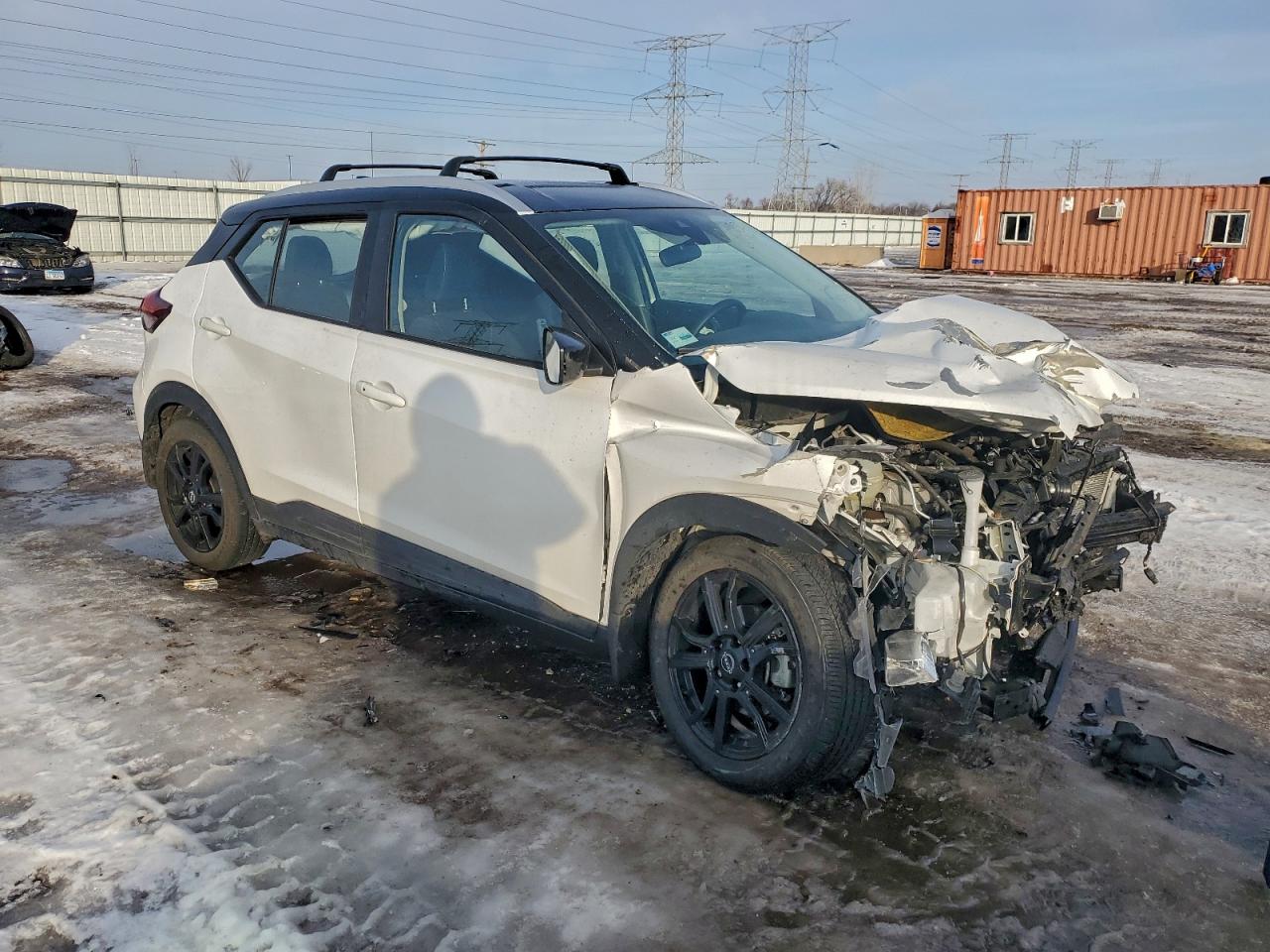 2023 NISSAN KICKS SV photo 4