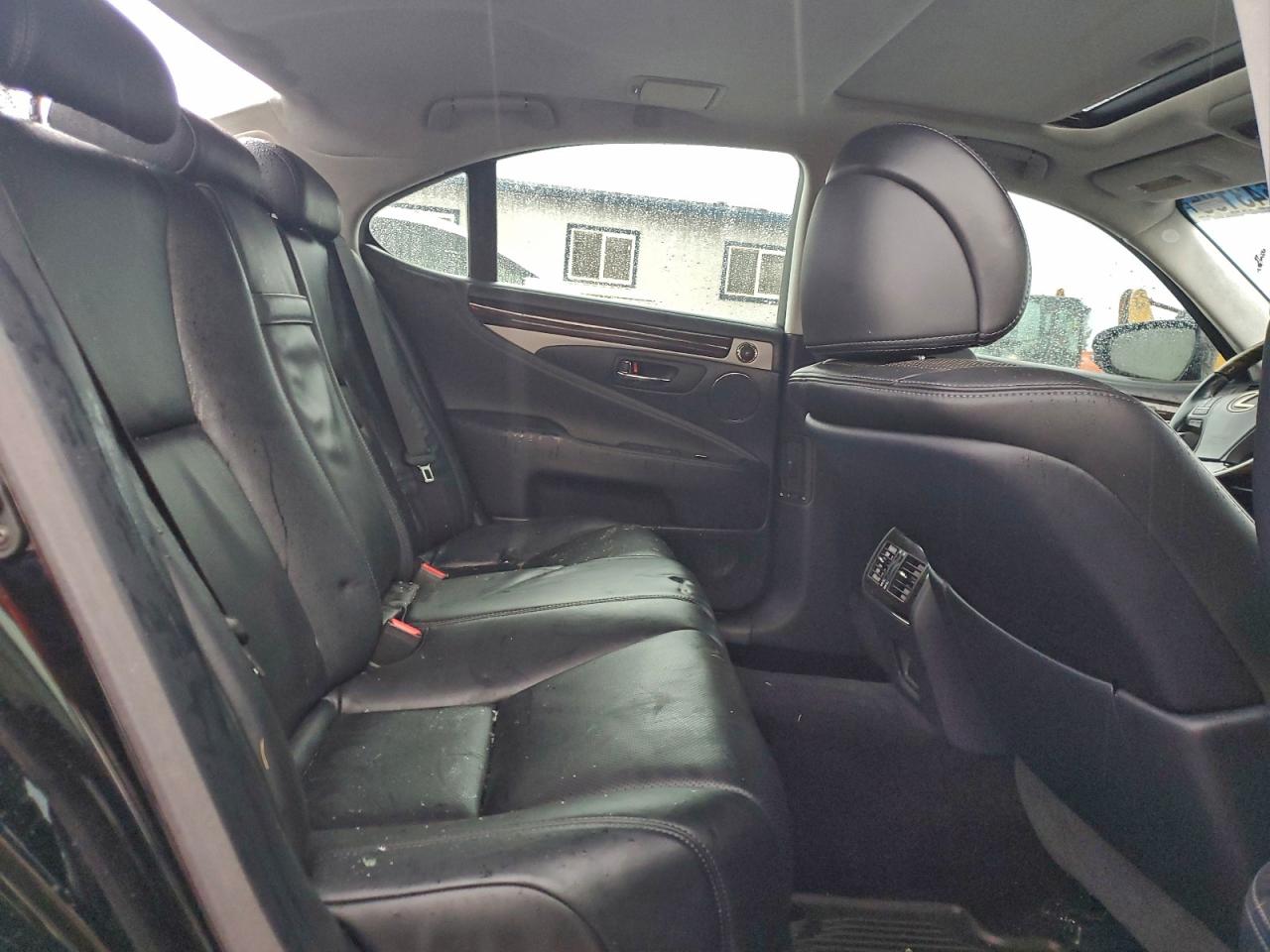2016 LEXUS LS 460 photo 10
