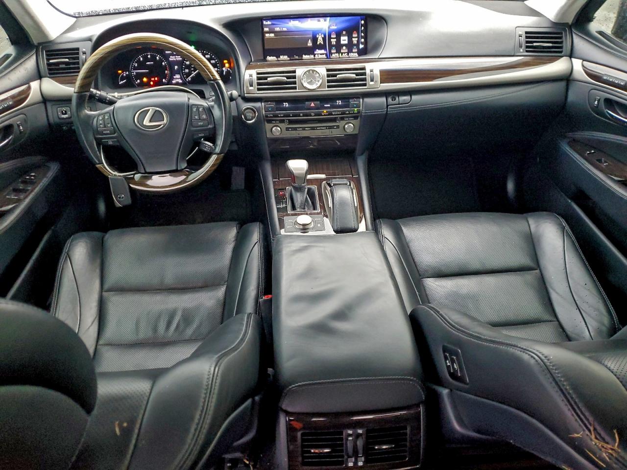 2016 LEXUS LS 460 photo 8