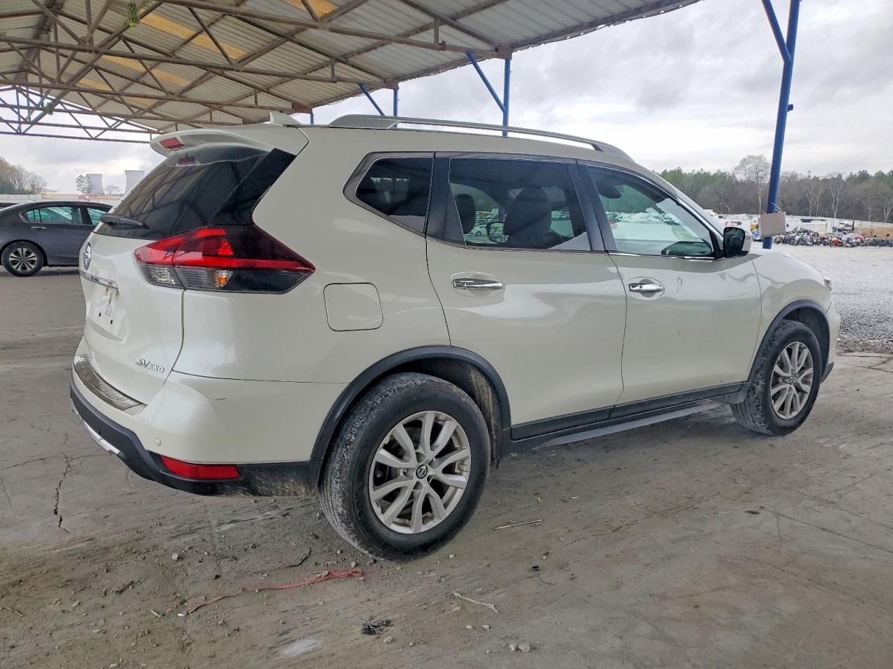 2019 NISSAN ROGUE S photo 3