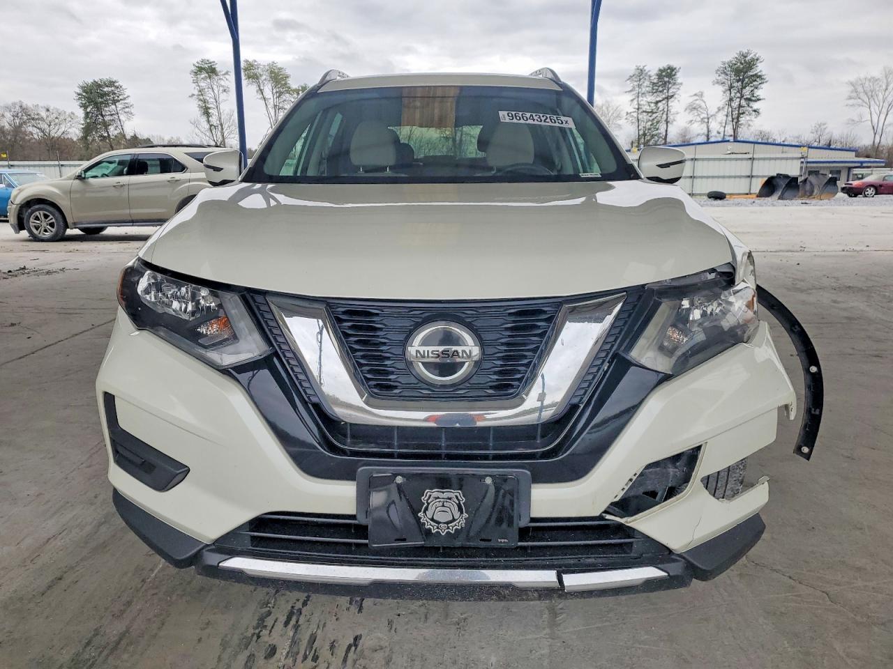 2019 NISSAN ROGUE S photo 5