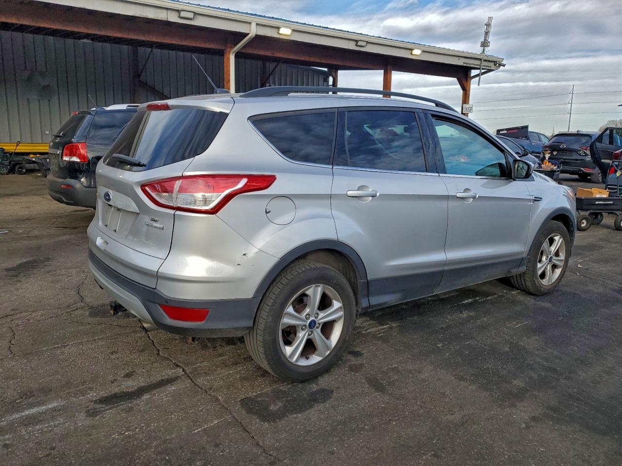 2016 FORD ESCAPE SE photo 3
