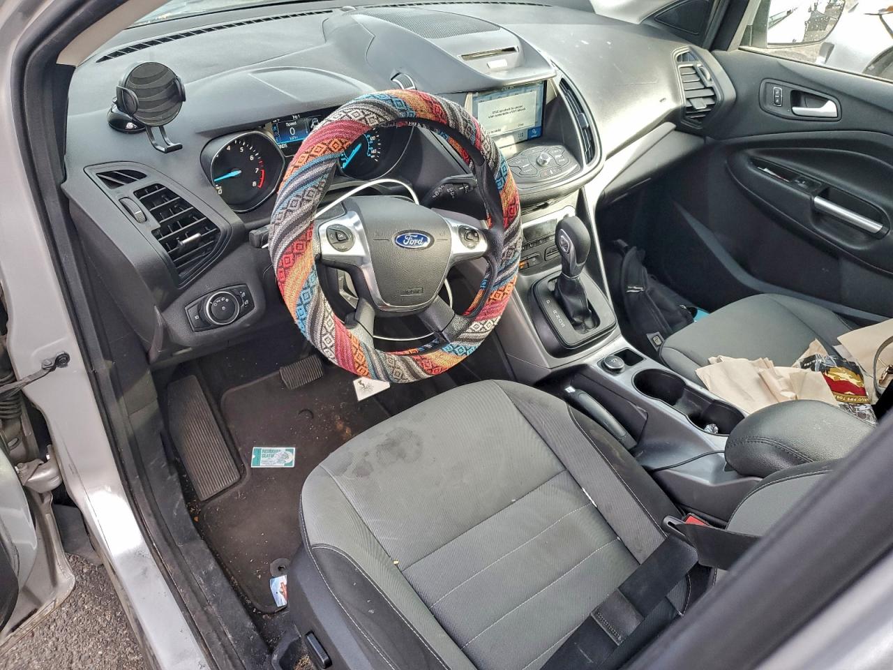 2016 FORD ESCAPE SE photo 8