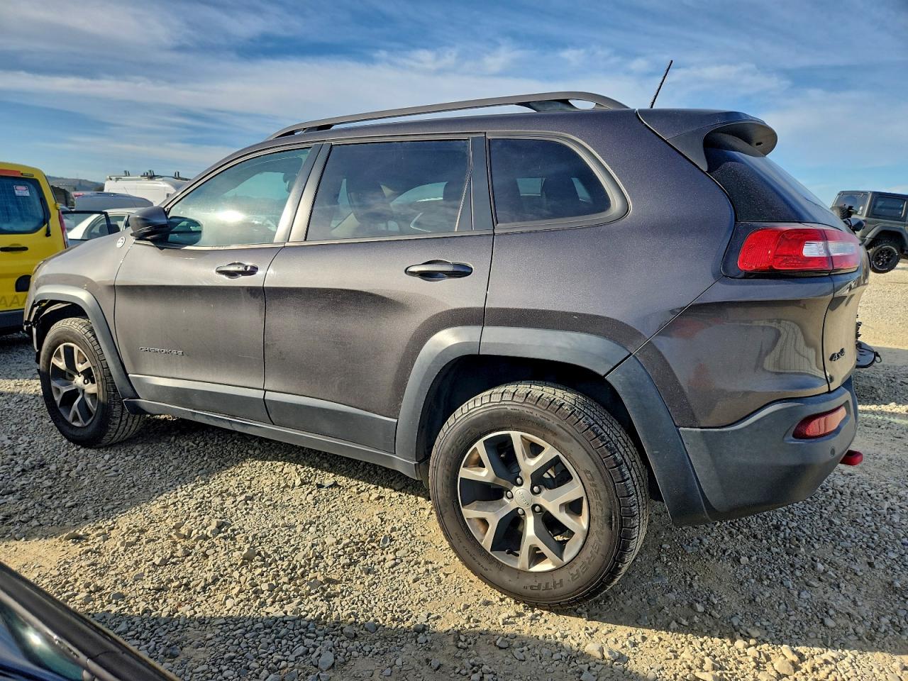 2018 JEEP CHEROKEE TRAILHAWK photo 2