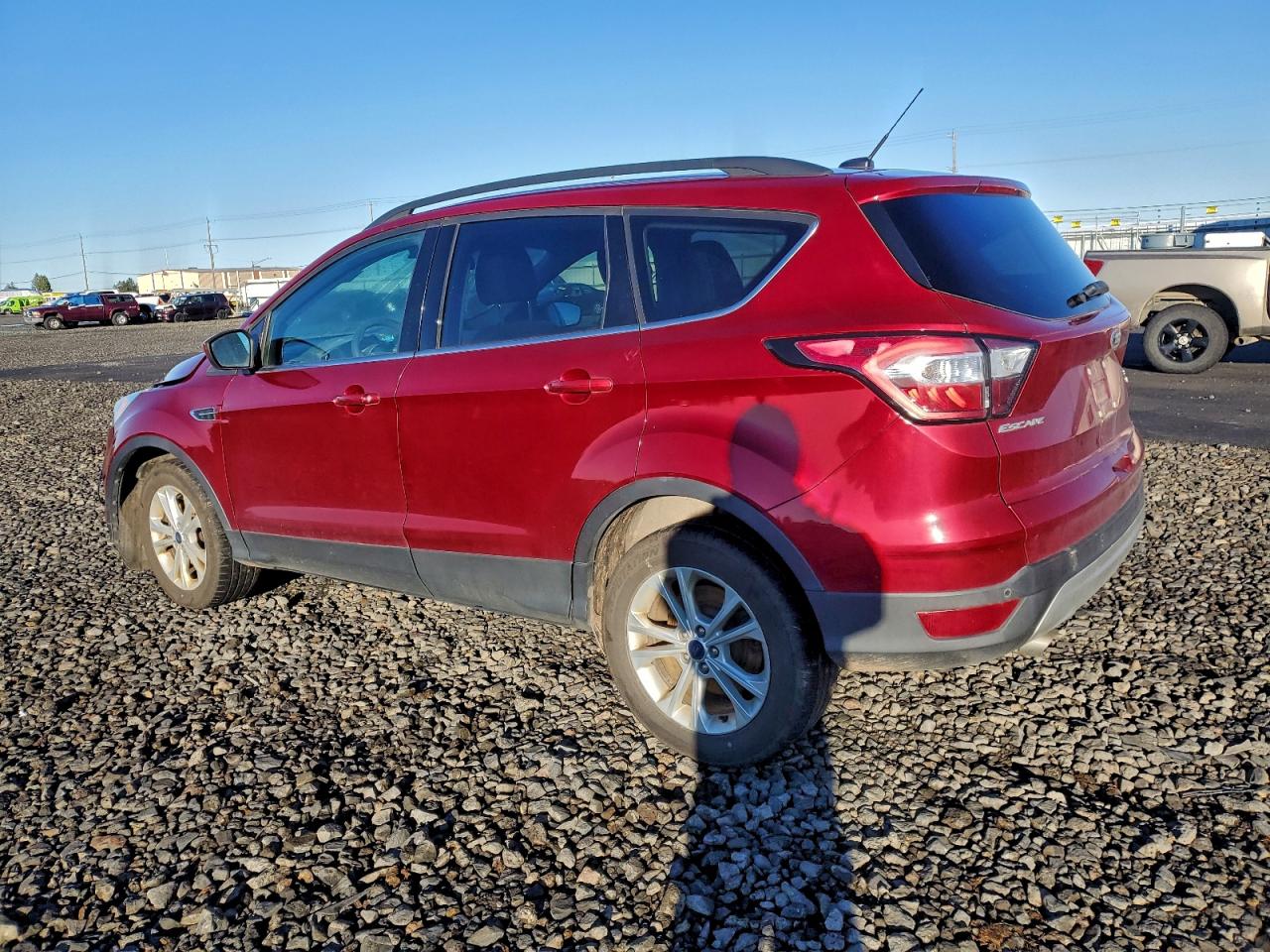 2017 FORD ESCAPE SE photo 2