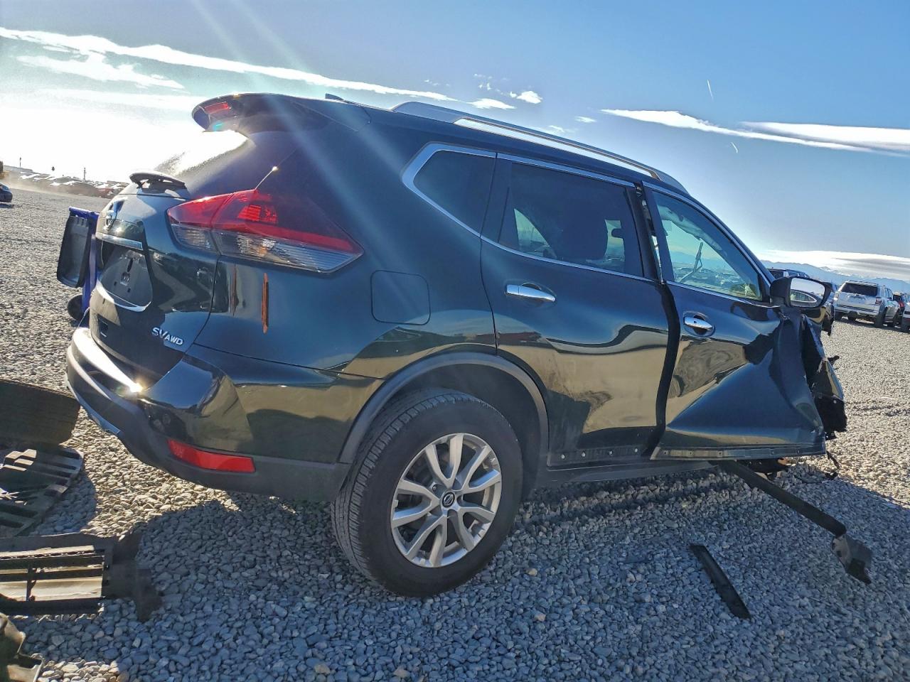 2020 NISSAN ROGUE S photo 3