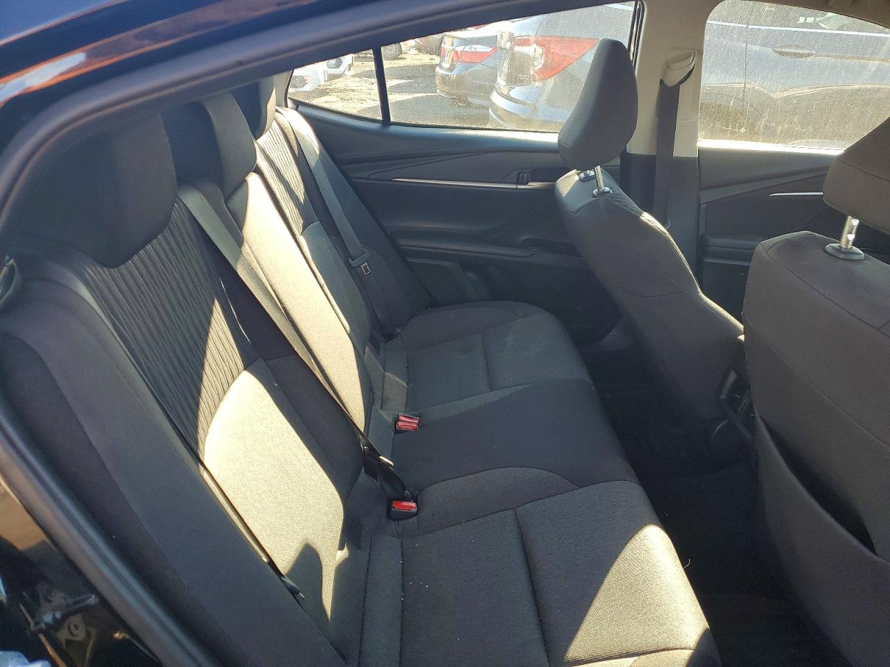 2025 TOYOTA CAMRY LE photo 10