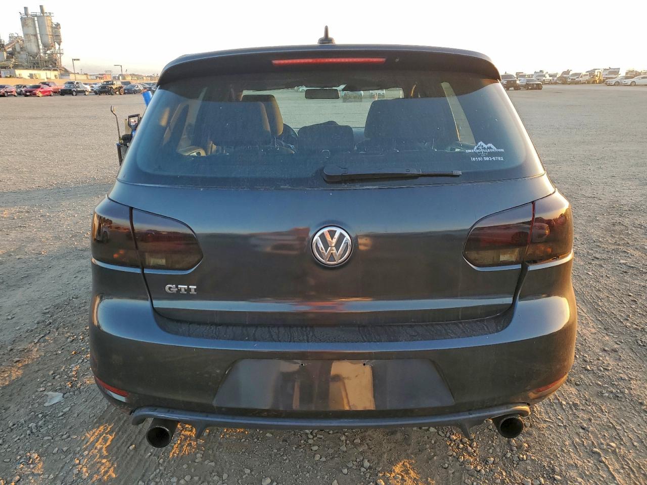 2013 VOLKSWAGEN GTI photo 6