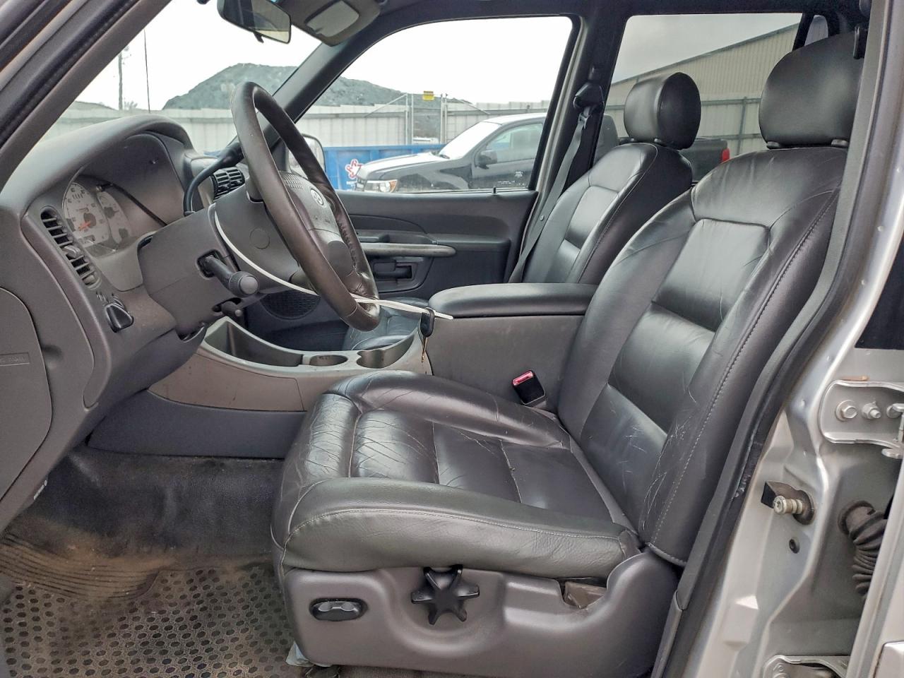 2002 FORD EXPLORER SPORT TRAC photo 7