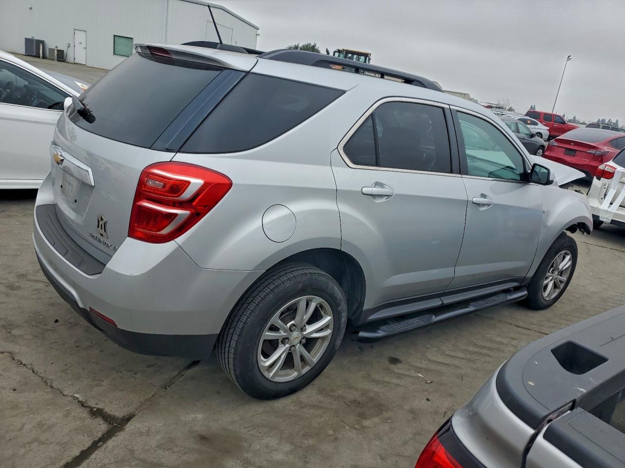 2016 CHEVROLET EQUINOX LT photo 3