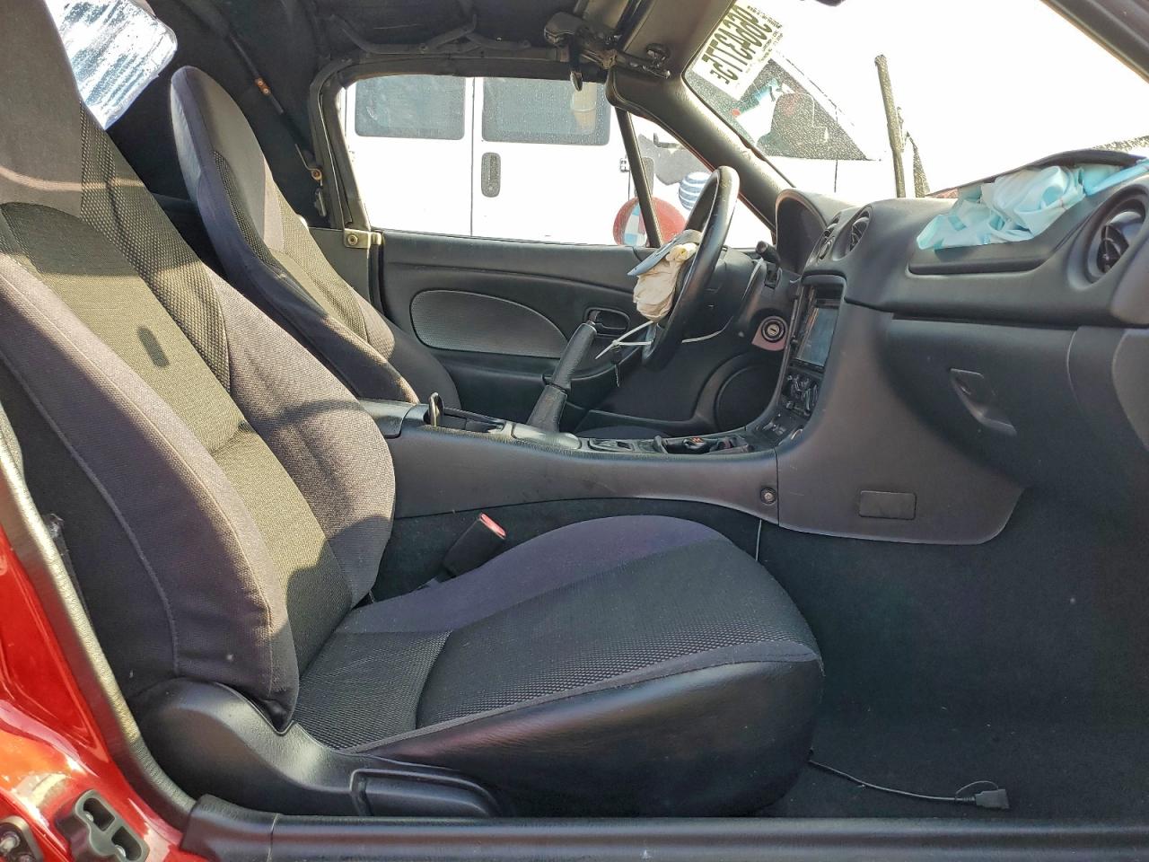 2002 MAZDA MX-5 MIATA BASE photo 10
