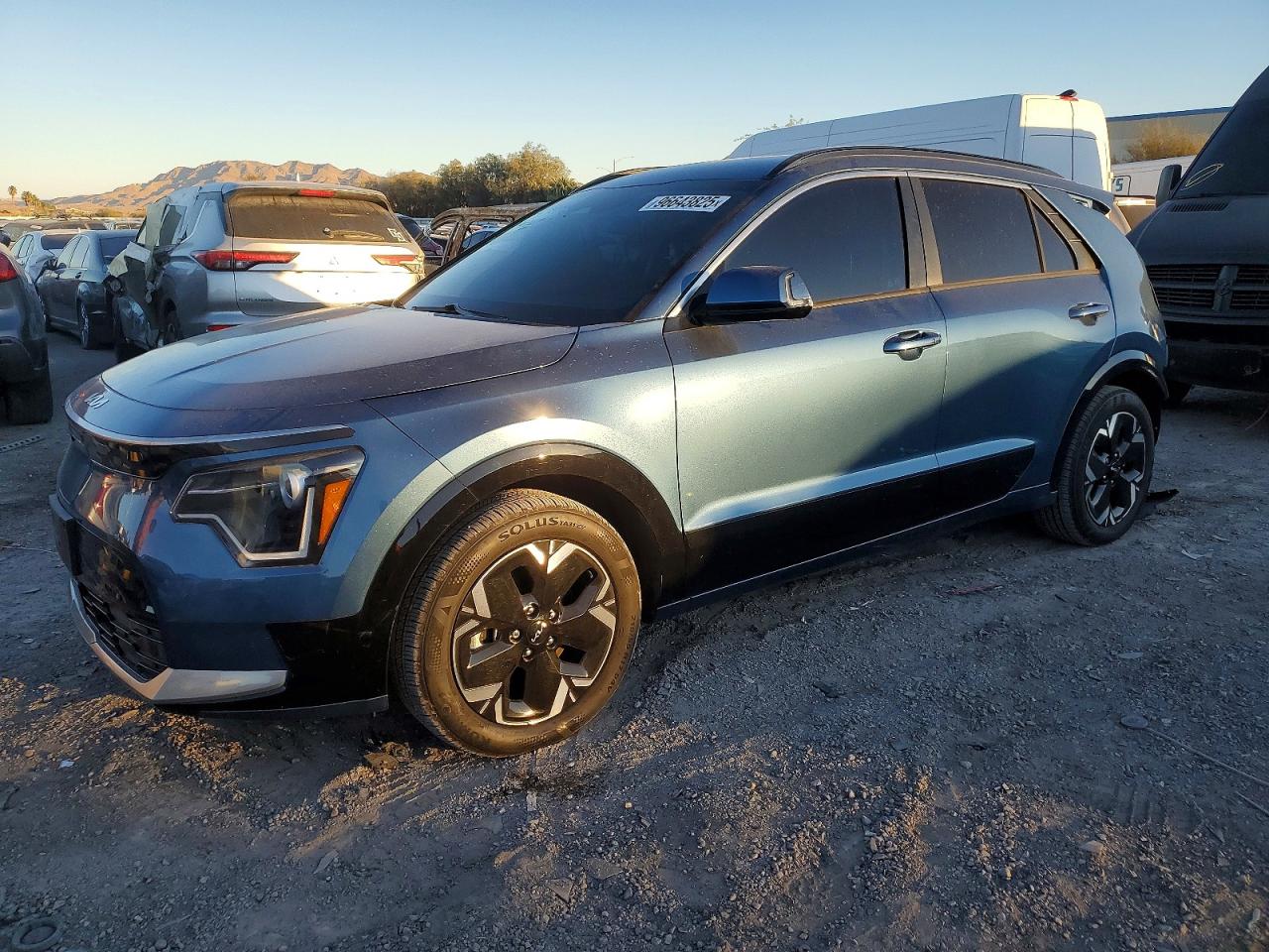 2023 KIA NIRO