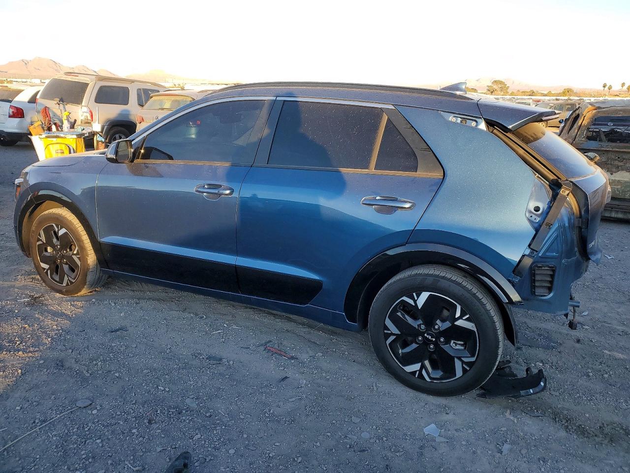 2023 KIA NIRO WIND photo 2