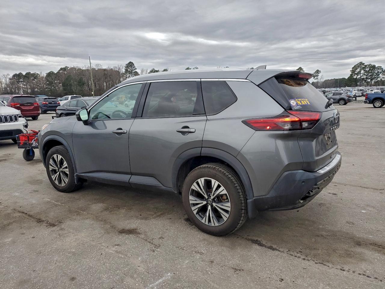 2021 NISSAN ROGUE SV photo 2