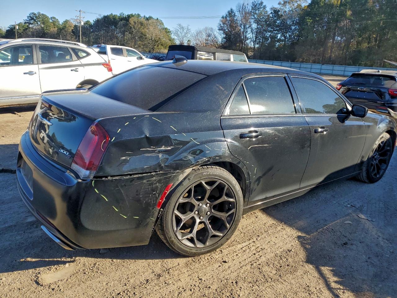 2019 CHRYSLER 300 S photo 5