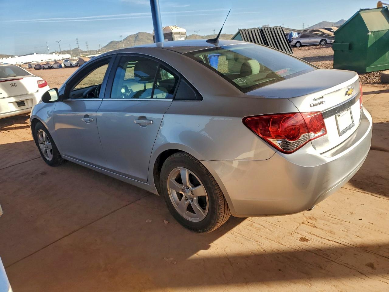 2013 CHEVROLET CRUZE LT photo 2