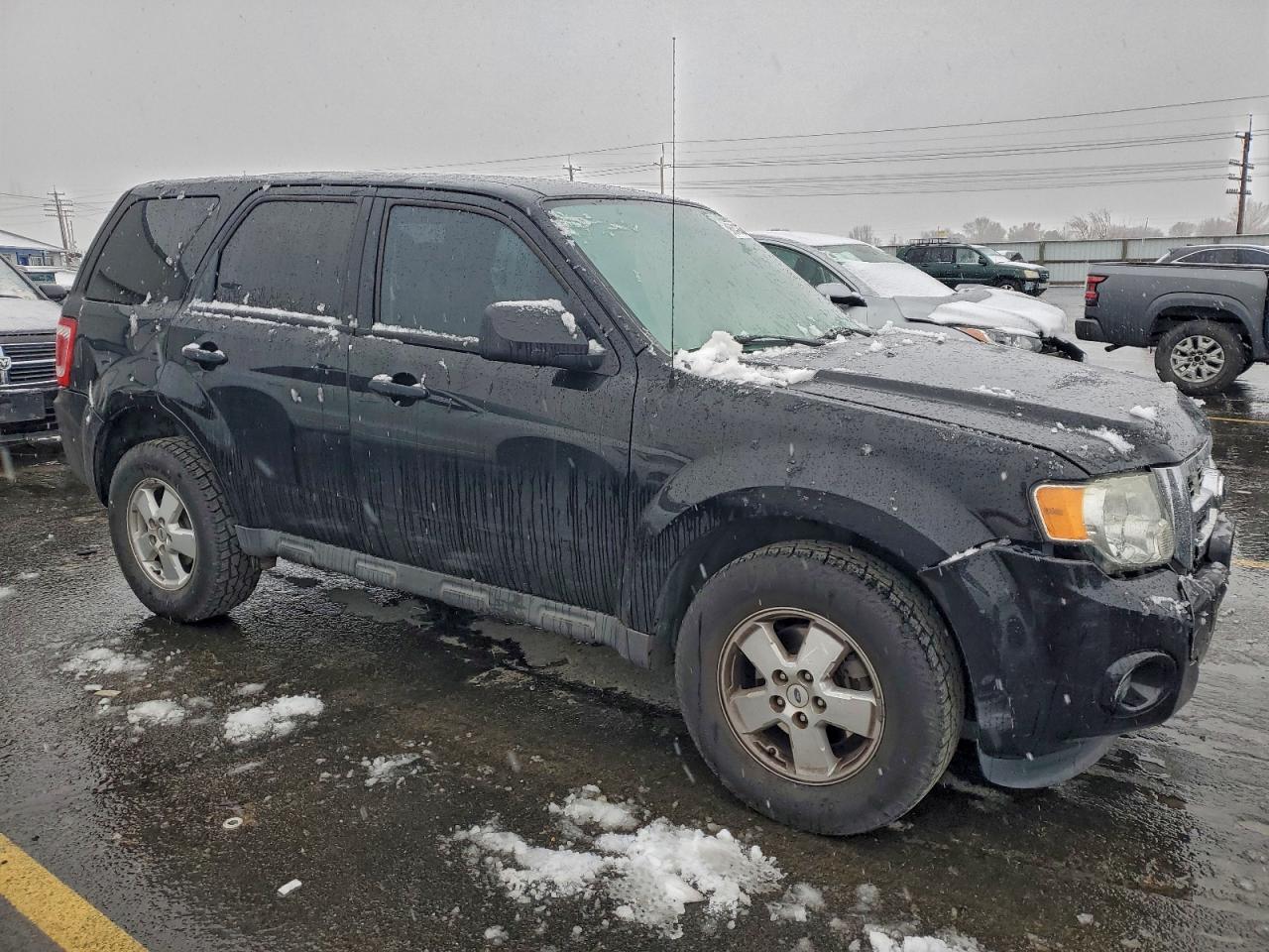 2012 FORD ESCAPE XLS photo 4