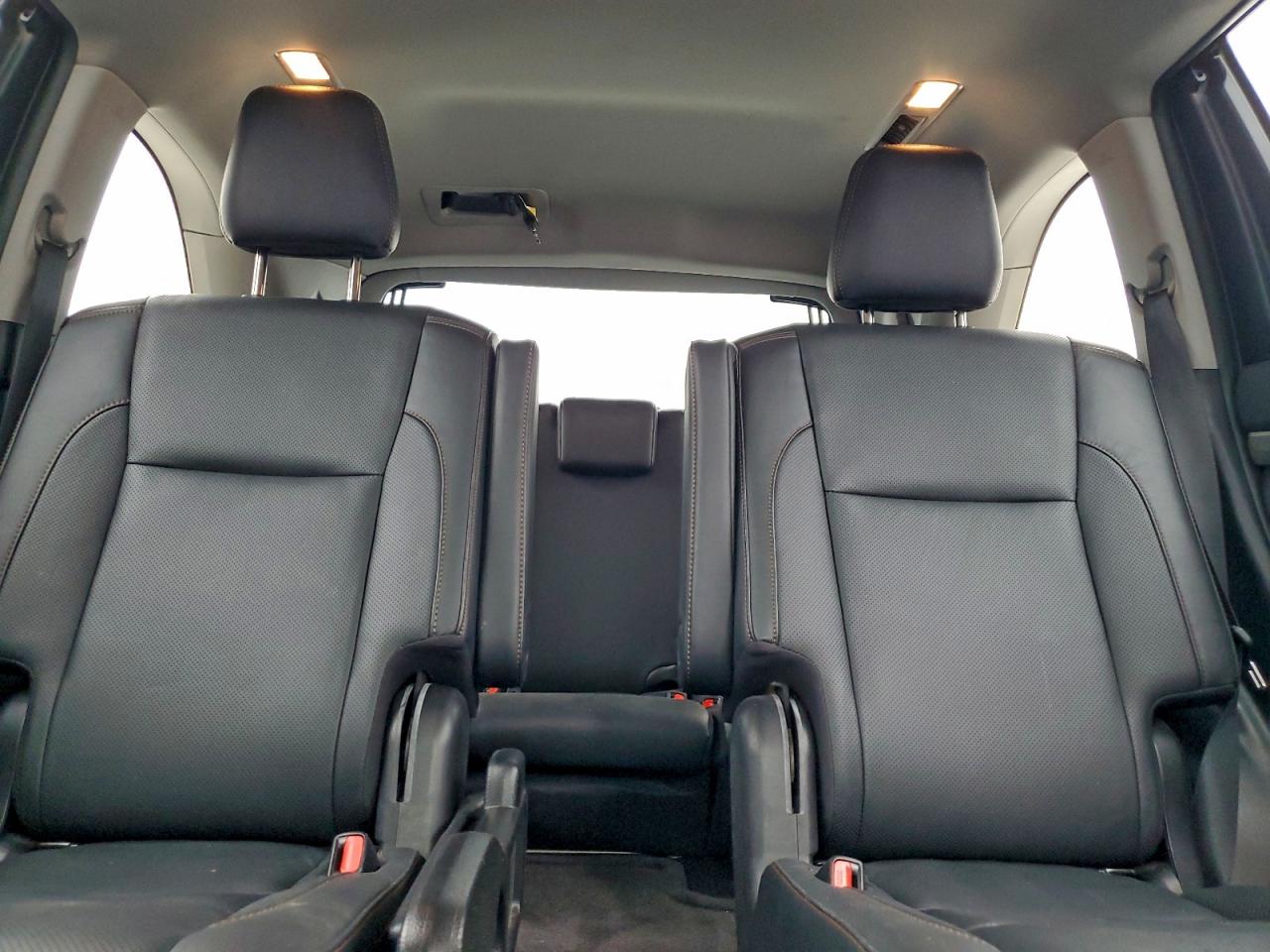 2019 TOYOTA HIGHLANDER HYBRID LIMITED photo 10