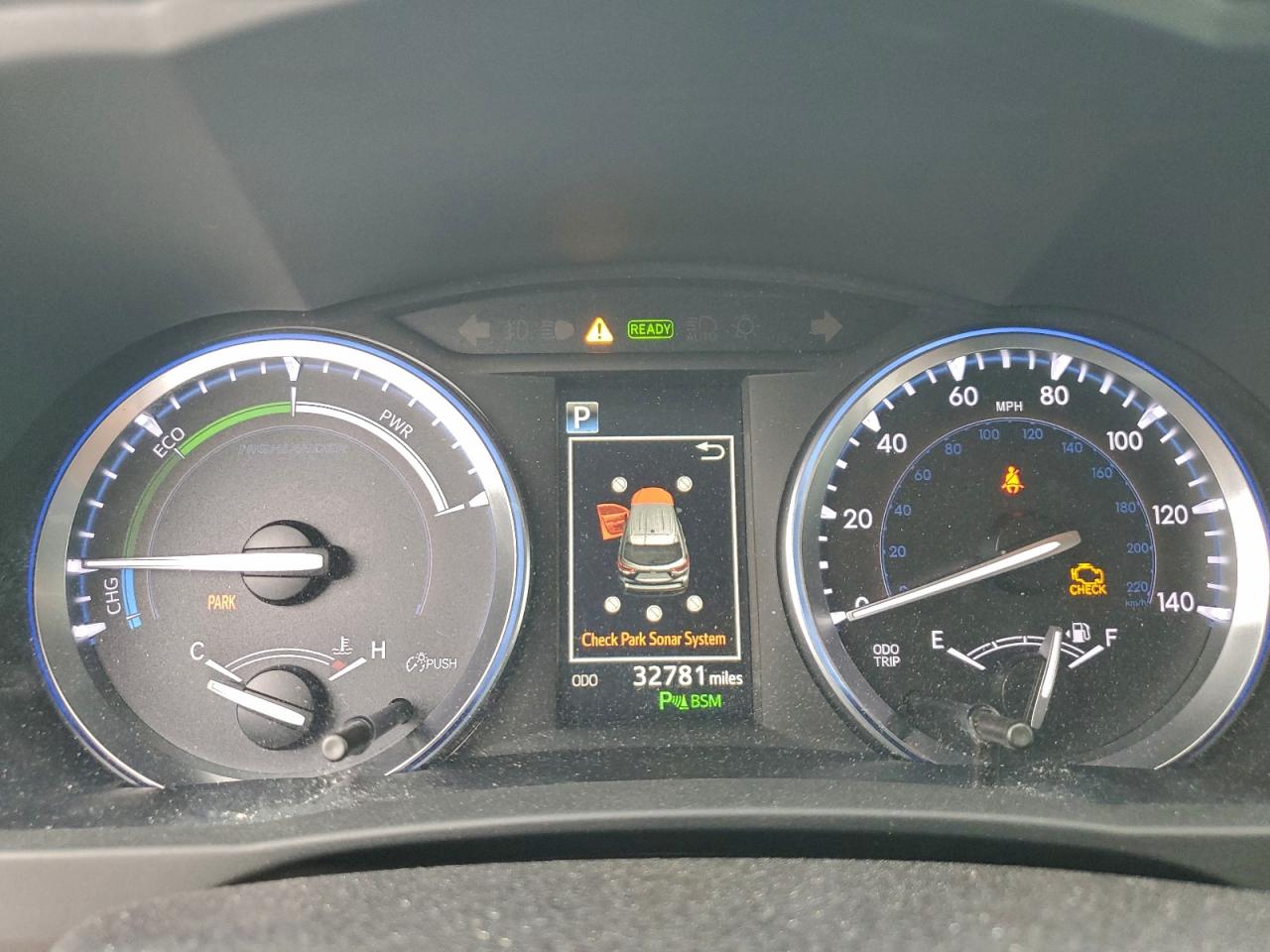 2019 TOYOTA HIGHLANDER HYBRID LIMITED photo 9
